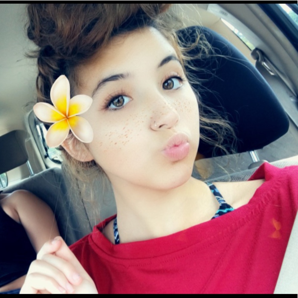 Meet your Posher, Gabby